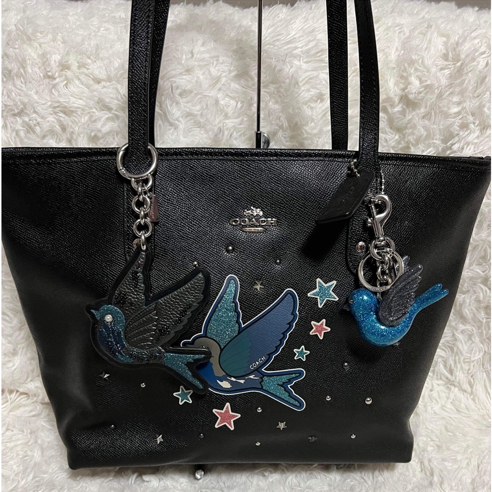 Coach Tote with Doves on It.